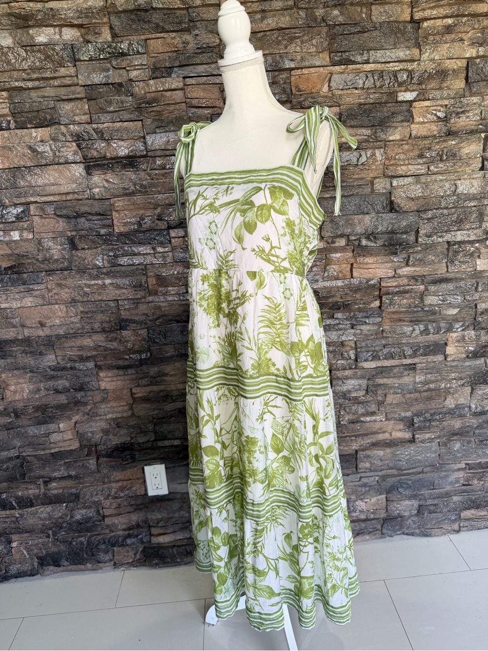Sweet Wanderer White Maxi Dress with Green Botanical Print - Picture 6 of 12